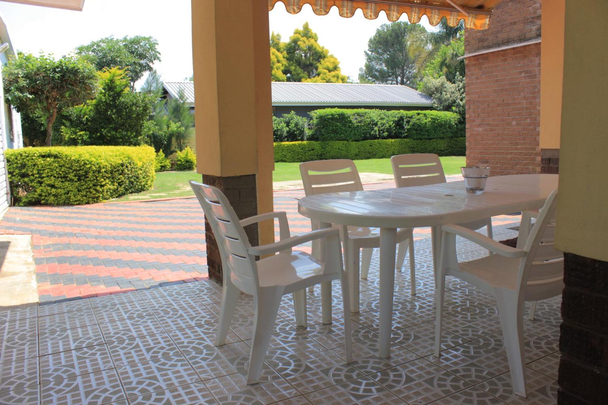 His Glory Guest House فرايهيد المظهر الخارجي الصورة