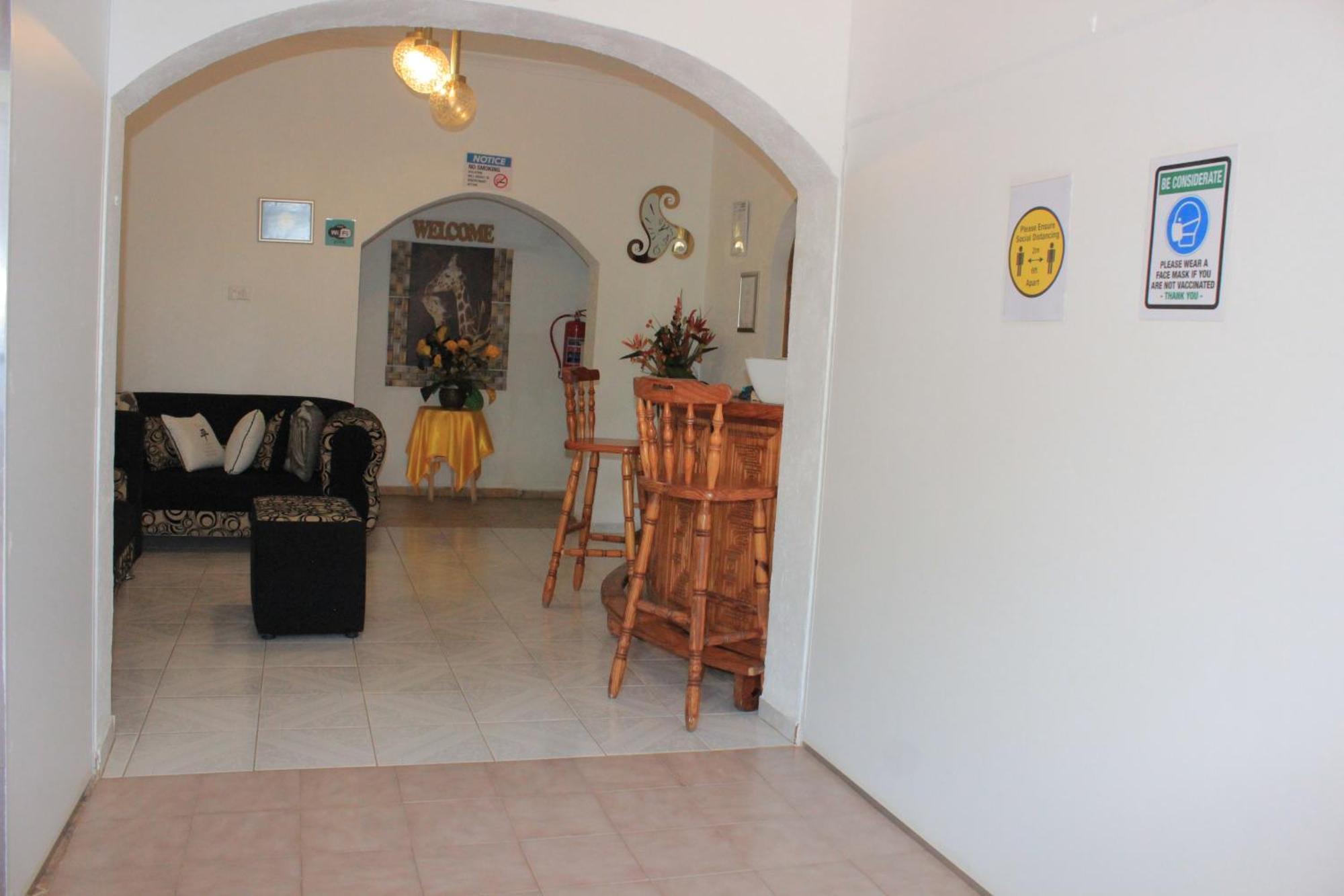 His Glory Guest House فرايهيد المظهر الخارجي الصورة